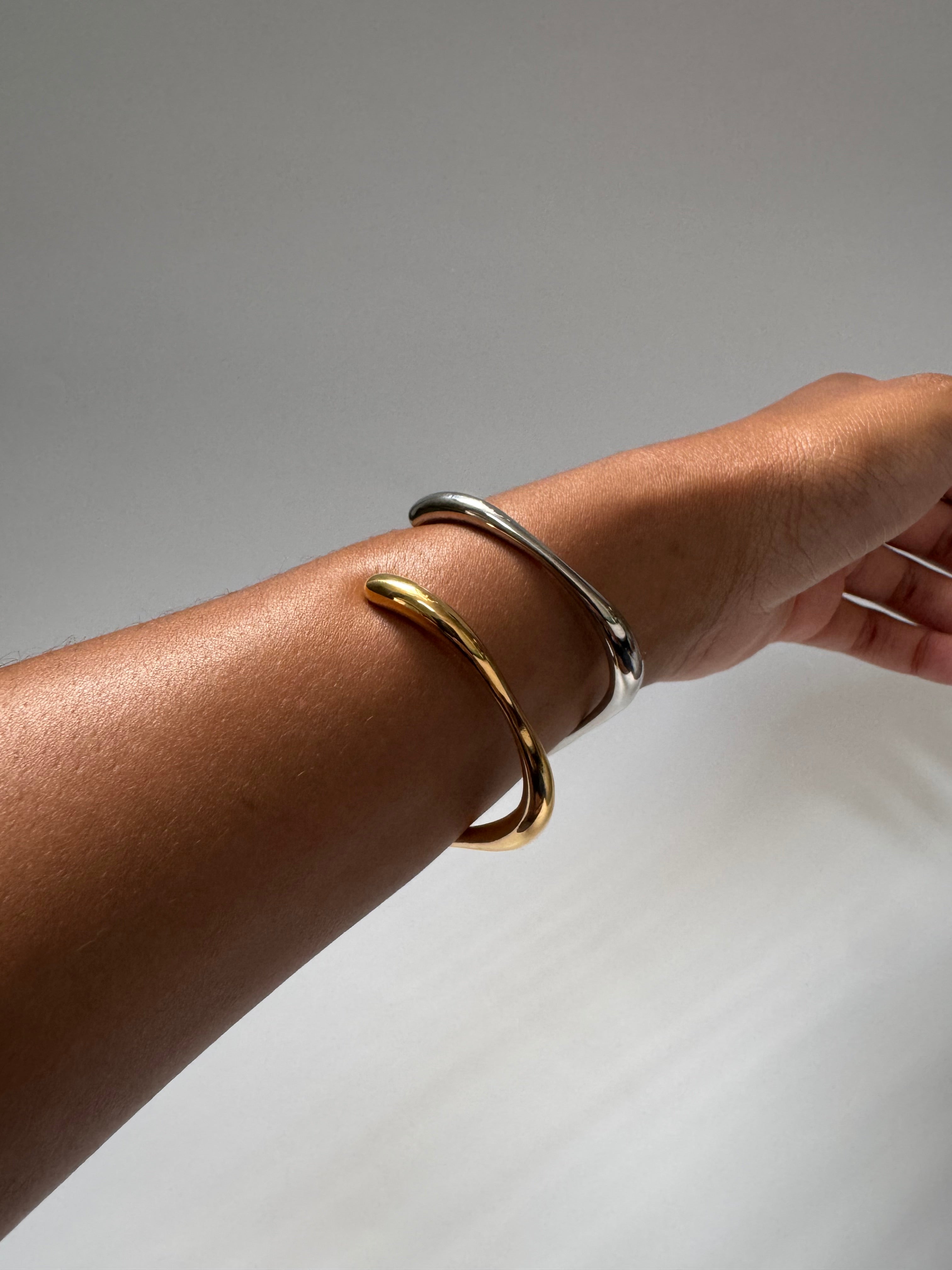 Minimalist Cuff Bracelet - Gold