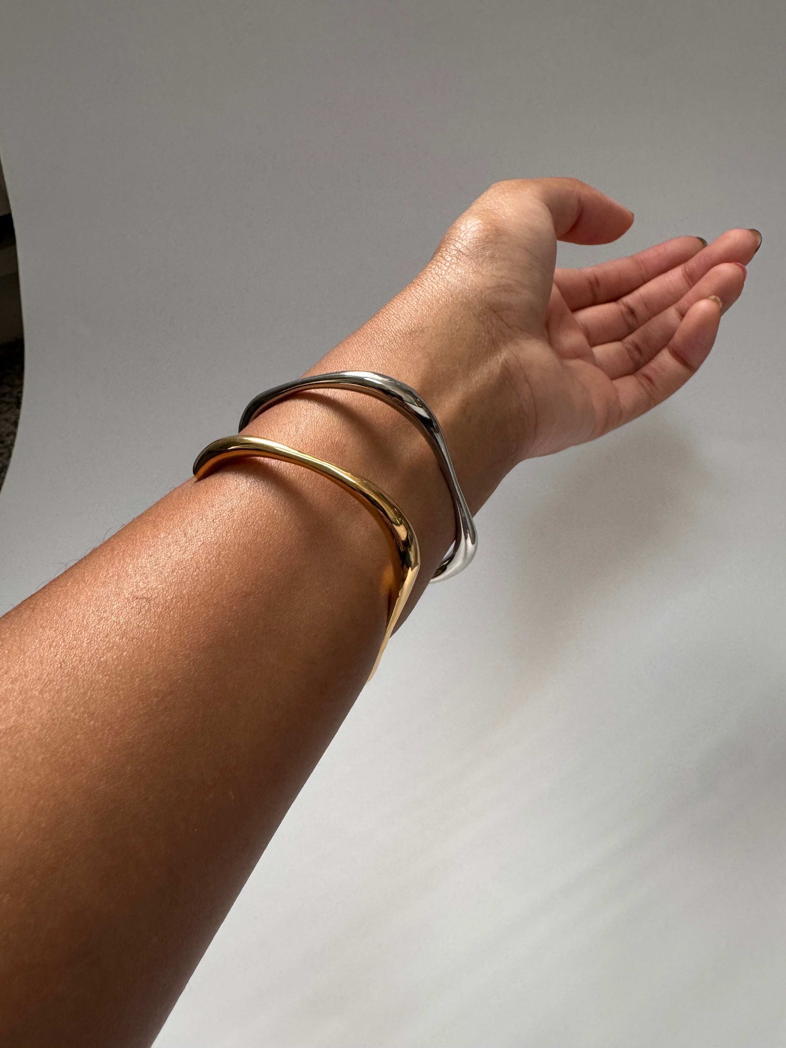 Minimalist Cuff Bracelet - Silver